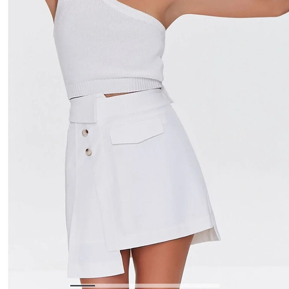 Forever21 White Asymmetrical Pleated School Girl Tiered Button Mini Skirt Small - Picture 1 of 15